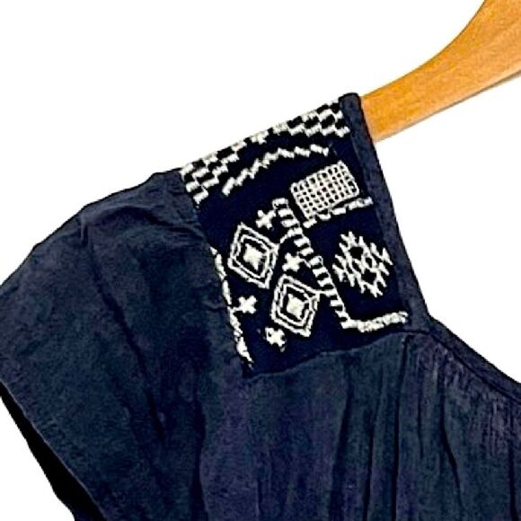 Hollister Boho Embroidered Peasant blouse Navy Blue Juniors Small - Picture 6 of 11